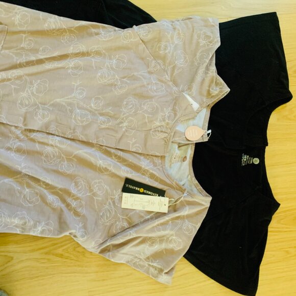 2 Kindred Bravely nursing delivery gown - Picture 2 of 2